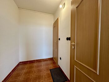 Pronájem bytu 1+kk v osobním vlastnictví 33 m², Kladno