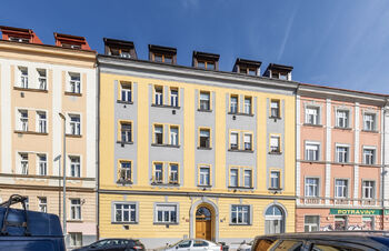 Prodej bytu 2+1 v osobním vlastnictví 66 m², Praha 8 - Libeň