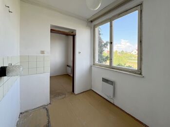 kuchyně - Prodej bytu 2+1 v osobním vlastnictví 55 m², Vráž