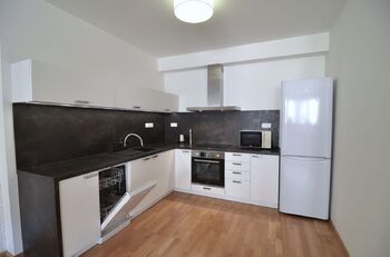 kuchyňský kout - Pronájem bytu 2+kk v osobním vlastnictví 80 m², Praha 5 - Smíchov