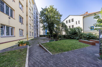 Prodej bytu 1+1 v družstevním vlastnictví 39 m², Praha 4 - Podolí