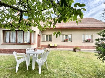 Prodej domu 180 m², Dobrovice