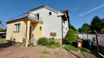 Prodej domu 184 m², Zásmuky