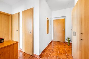 Prodej bytu 2+kk v osobním vlastnictví 62 m², Horoměřice