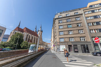 Prodej bytu 2+1 v osobním vlastnictví 52 m², Praha 7 - Holešovice