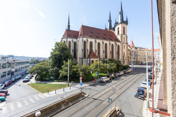 Prodej bytu 2+1 v osobním vlastnictví 52 m², Praha 7 - Holešovice