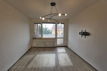 Pronájem bytu 3+1 v družstevním vlastnictví 65 m², Čížkovice