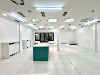 Prodej obchodních prostor 72 m², Karlovy Vary