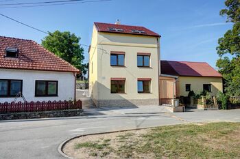 Prodej bytu 3+kk v osobním vlastnictví 65 m², Vilémovice