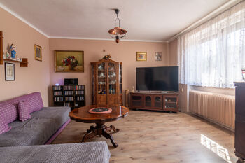 Prodej domu 220 m², Kostice