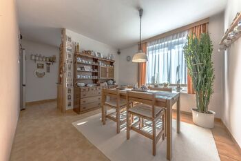 Prodej domu 231 m², Praha 9 - Dolní Počernice