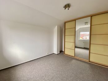 Pronájem domu 103 m², Praha 9 - Satalice