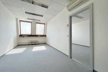 Pronájem obchodních prostor 119 m², Praha 9 - Střížkov