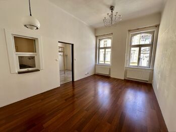 Prodej bytu 2+kk v osobním vlastnictví 45 m², Praha 3 - Vinohrady