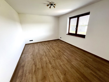 Prodej domu 197 m², Bánov