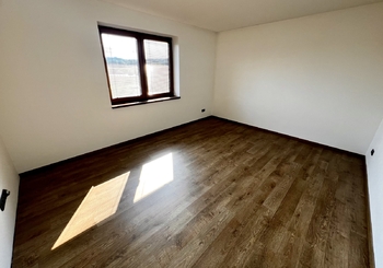 Prodej domu 197 m², Bánov