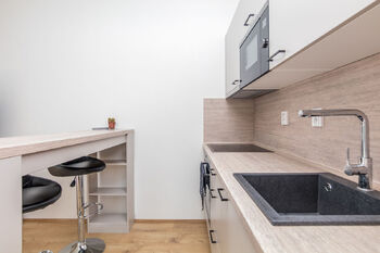 Pronájem bytu 1+kk v osobním vlastnictví 32 m², Praha 4 - Chodov