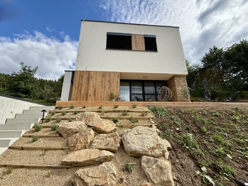 stav ke dni 17. 9. 2025 - Prodej domu 96 m², Prachatice