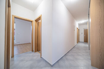 Pronájem bytu 5+kk v osobním vlastnictví 104 m², Praha 8 - Ďáblice