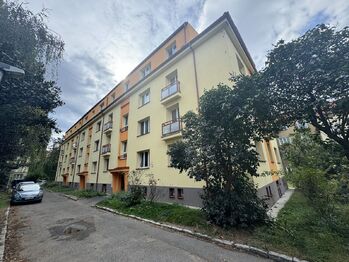 Pronájem bytu 2+1 v osobním vlastnictví 69 m², Praha 8 - Kobylisy