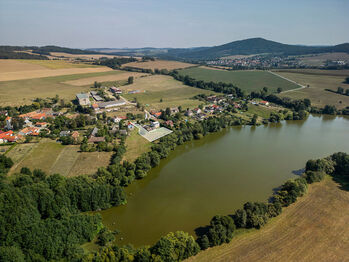 Prodej pozemku 1909 m², Zvěstov