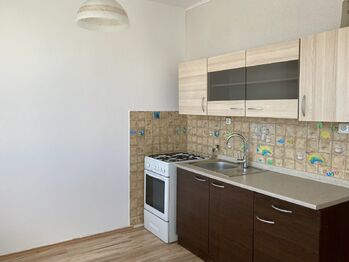 Pronájem bytu 1+1 v družstevním vlastnictví 40 m², Jirkov