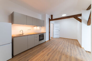 Pronájem bytu 1+1 v osobním vlastnictví 48 m², Vizovice