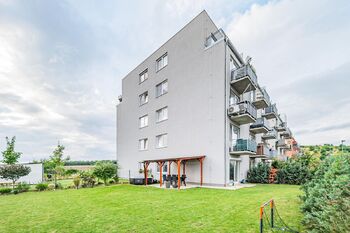 Pronájem bytu 2+kk v osobním vlastnictví 56 m², Hostivice