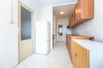 Prodej bytu 3+1 v osobním vlastnictví 74 m², Praha 10 - Petrovice