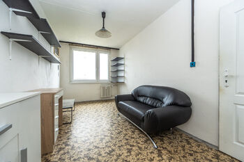 Prodej bytu 3+1 v osobním vlastnictví 74 m², Praha 10 - Petrovice