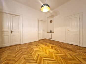 Pronájem bytu 3+1 v osobním vlastnictví 115 m², Praha 3 - Žižkov