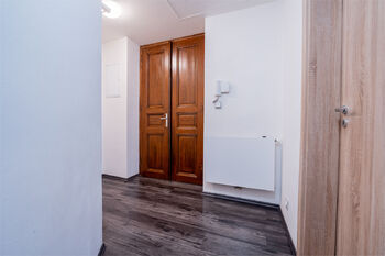 Pronájem bytu 2+kk v osobním vlastnictví 41 m², Praha 5 - Smíchov