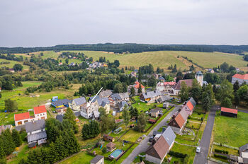 Prodej nájemního domu 300 m², Kovářská