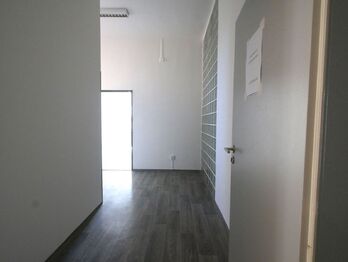 Pronájem komerčního prostoru 35 m², Praha 8 - Čimice