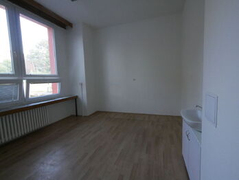 Pronájem obchodních prostor 18 m², Praha 8 - Čimice