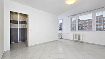 Pronájem bytu 1+kk v osobním vlastnictví 27 m², Praha 9 - Prosek