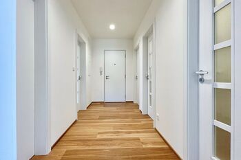 Chodba - Pronájem bytu 4+kk v osobním vlastnictví 77 m², Praha 4 - Michle