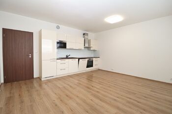 Pronájem bytu 3+1 v osobním vlastnictví 73 m², Praha 9 - Letňany