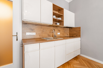 Pronájem bytu 1+kk v osobním vlastnictví 36 m², Praha 7 - Holešovice
