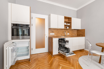 Pronájem bytu 1+kk v osobním vlastnictví 36 m², Praha 7 - Holešovice