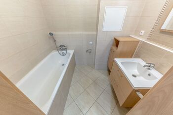 Pronájem bytu 3+kk v osobním vlastnictví 79 m², Praha 9 - Letňany