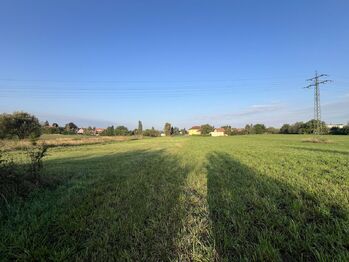 Prodej pozemku 3042 m², Unhošť