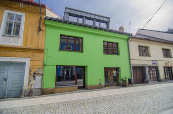 Pronájem obchodních prostor 84 m², Polička