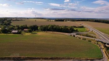 Prodej pozemku 16361 m², Hrabyně