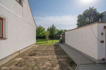 pozemek - Prodej domu 104 m², Hradec Králové