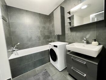 Pronájem bytu 2+kk v osobním vlastnictví 81 m², Olomouc