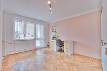 Prodej bytu 4+1 v osobním vlastnictví 82 m², Aš