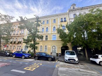 Pronájem bytu 1+kk v osobním vlastnictví 30 m², Praha 7 - Holešovice