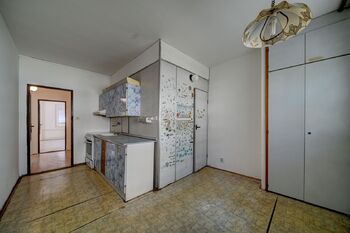 jídelní kout s kuchyní - Prodej bytu 2+1 v osobním vlastnictví 58 m², Třemošnice