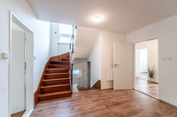 Prodej domu 193 m², Praha 6 - Dejvice